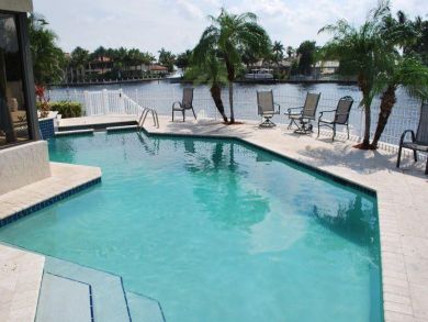 Beautiful vacation home with private pool in Fort Lauderdale, Florida